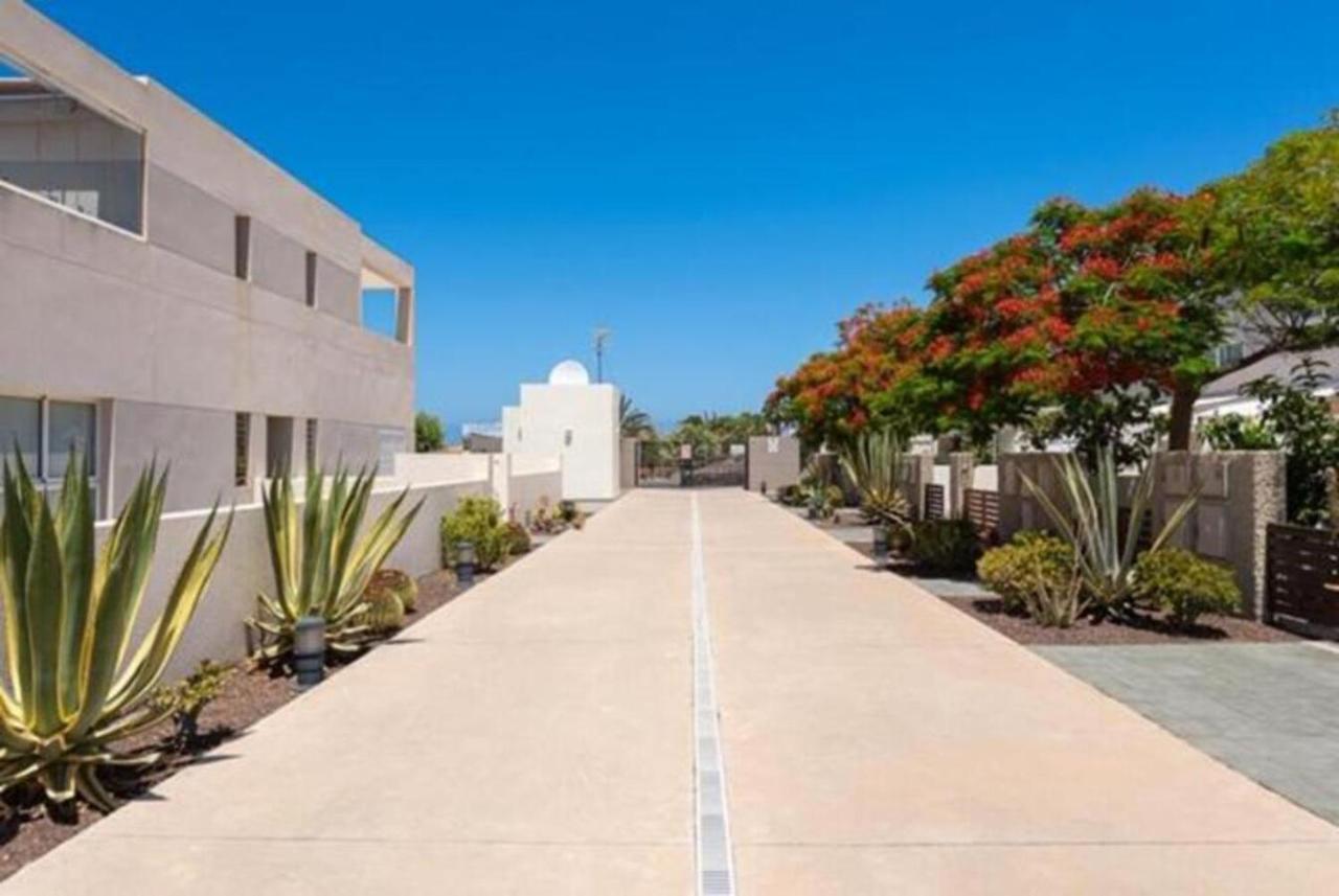 The New Suite Agaete & Parking Exterior photo